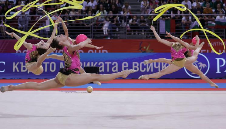 ансамбъл - Грациите от ансамбъла вървят осми за многобоя на Световната купа в Румъния
