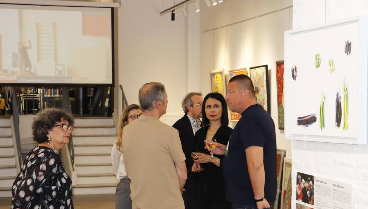 изложба - БГ шампиони докосват картини, показват ги в Париж! (СНИМКИ)