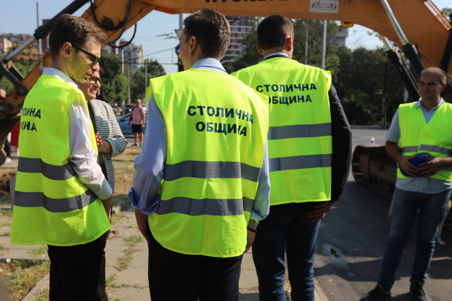 <p>Започна реконструкцията на ул. &quot;Опълченска&quot; в София</p>