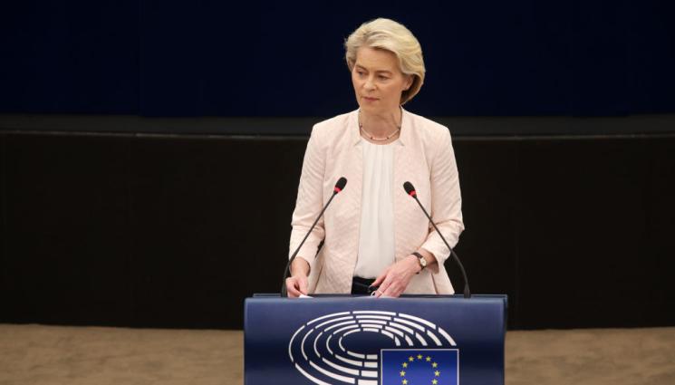 Урсула фон дер Лайен - НОВИ 5 ГОДИНИ: Преизбраха Урсула фон дер Лайен за втори мандат начело на ЕК