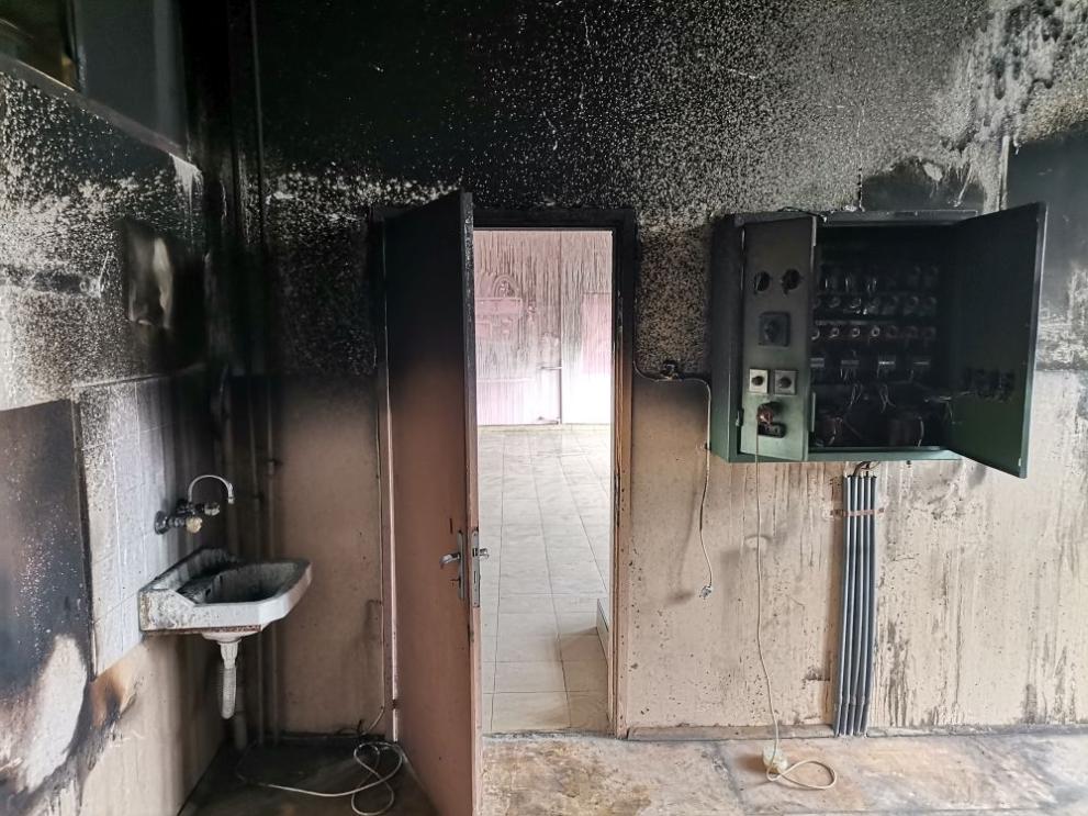 Над 60 доброволци участваха в акция по почистване след пожар