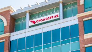 Изпълнителният директор на CrowdStrike CRWD O Джордж Курц се извини за