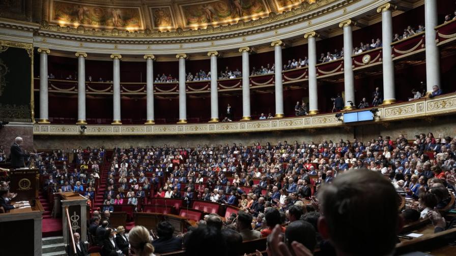 Лагерът на Макрон запази контрола върху повечето комисии във френския парламент
