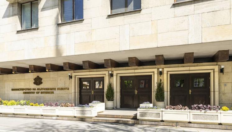 МВР - УВОЛНИХА двама зам.-министри от МВР!