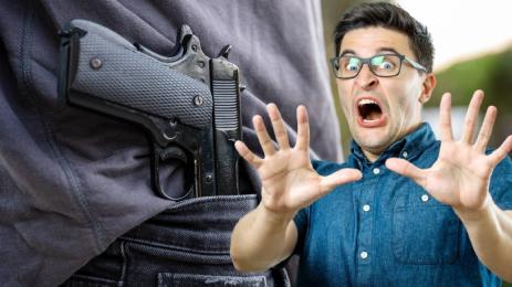 пистолет страх