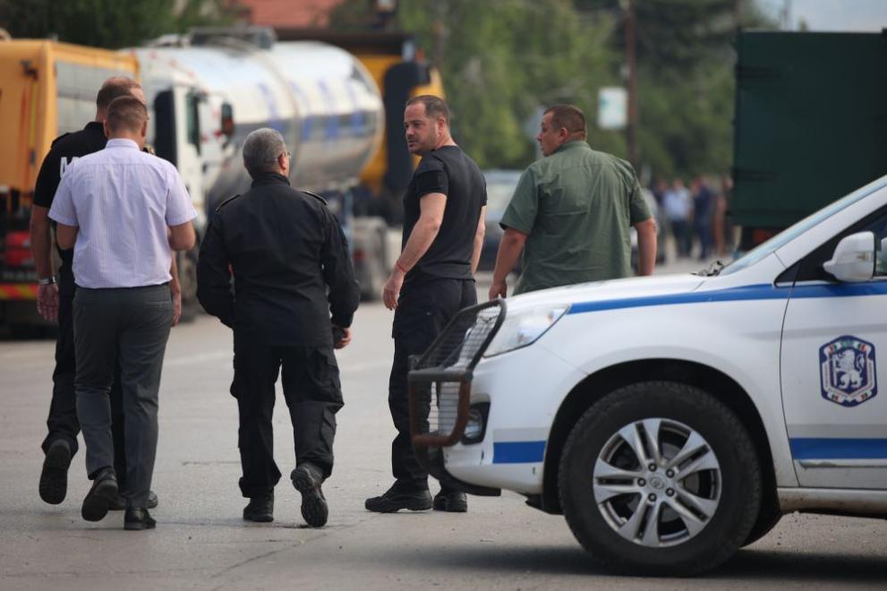 Елин Пелин взривове полиция пожарна