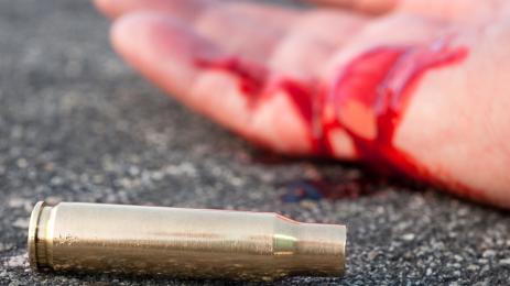 стрелба кръв