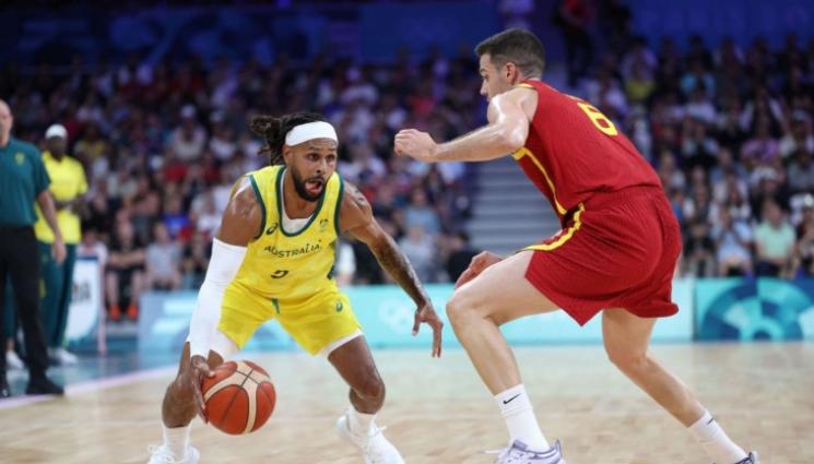 Авст - Австралия удари Испания и гледа смело към изхода от