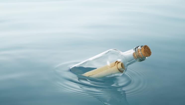 писмо в бутилка - ИЗХВЪРЛЕНО ОТ МОРЕТО: Откриха най-старото писмо в бутилка!