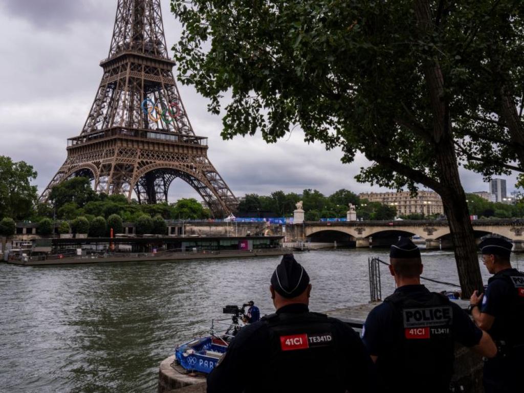 Десетки души бяха арестувани във Франция заради намерения да всеят