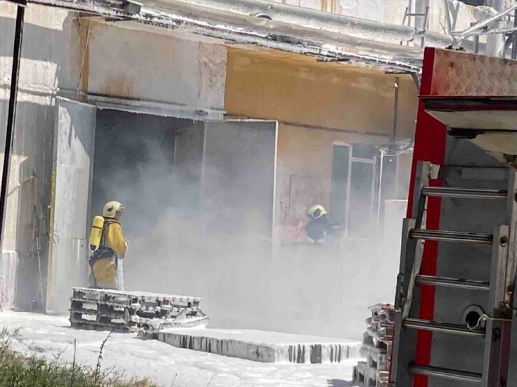 Служители на полицейското управление в Свищов разследват вчерашния пожар в