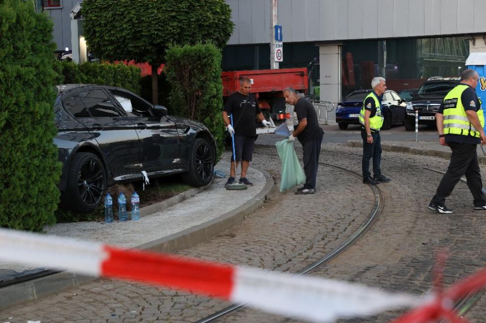 Стабилно е състоянието на двете деца (на 12 и 10