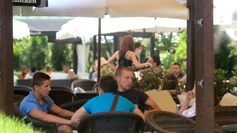 безработица кафене