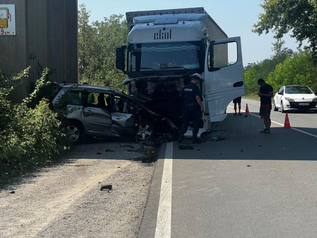 Тежка катастрофа с жертва на Пoдбалканския път София Бургас Инцидентът е