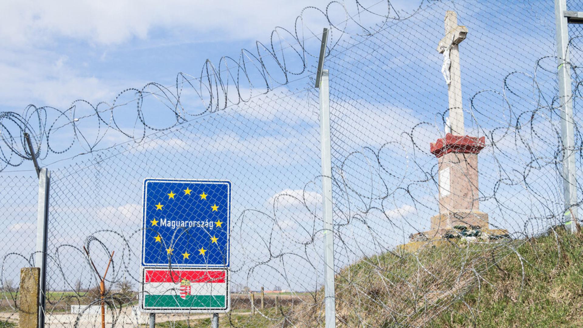 Унгарският парламент днес прие закон който позволява временно отнемане на