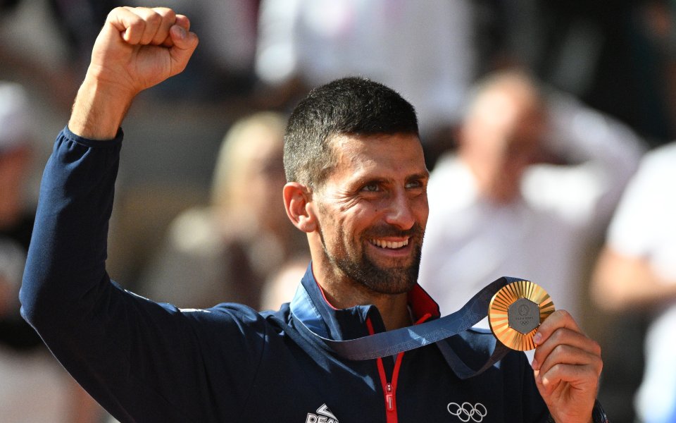Новак Джокович отпразнува подобаващо спечелването на олимпийската титла в Париж.