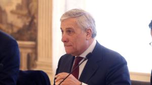 Италианският вицепремиер и външен министър Антонио Таяни нарече днес изненада