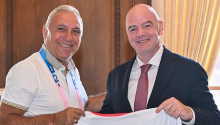 Христо Стоичков Джани Инфантино Париж 2024 - Стоичков обяви големи планове за българския футбол