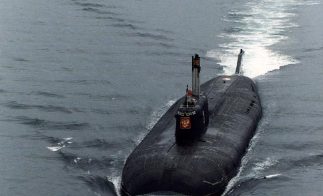 <p>Русия скри най-ценните си подводници под защитни конструкции</p>