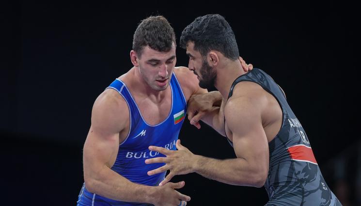 борба - Официално: Новиков и Милов се завърнаха в националния