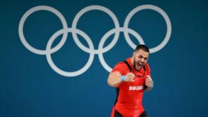 Карлос Насар постави световен рекорд от 183 килограма в изхвърлянето