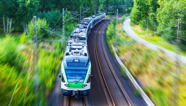 влак - Влак блъсна мъж във Враца!