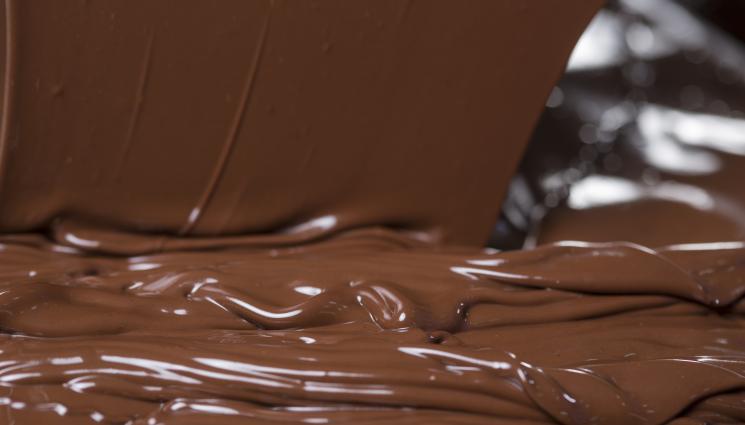 разтопен шоколад - ВНИМАНИЕ: Пробутват ни разтопен шоколад!