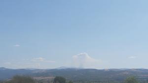 Огромен пожар в РСМ заплашва да влезе в България край