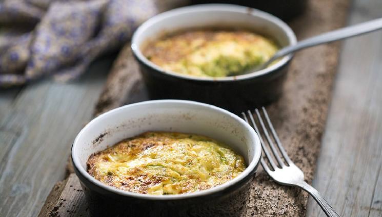 рецепти - БОНАПЕТИТНО: Фритата с тиквички и сирене - апетитно лятно хапване с подчертан италиански вкус