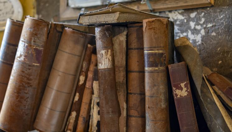 реликви - СПЕЦОПЕРАЦИЯ: Хванаха Свети мощи и уникални църковни реликви пазени в частни домове!