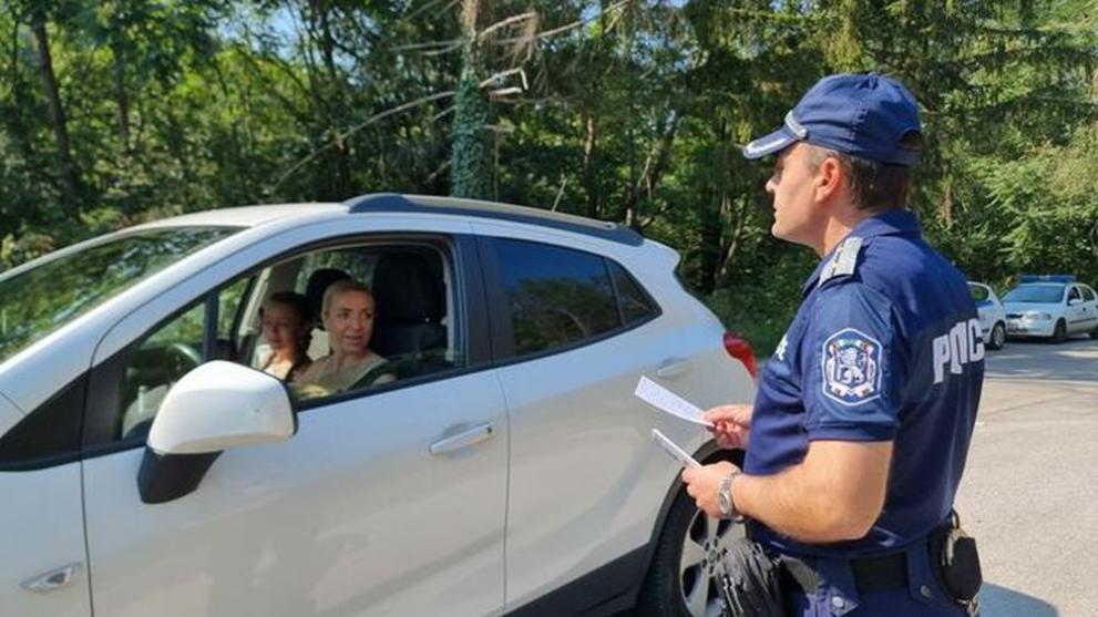 Специализирана полицейска операция по безопасност на пътното движение се провежда