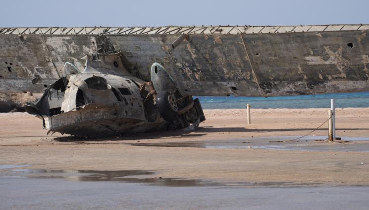 самолет - ПО ВРЕМЕ НА АВИОШОУ: Самолет се разби в морето!