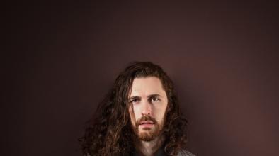 Hozier издаде новия си сингъл „Nobody's Soldier“