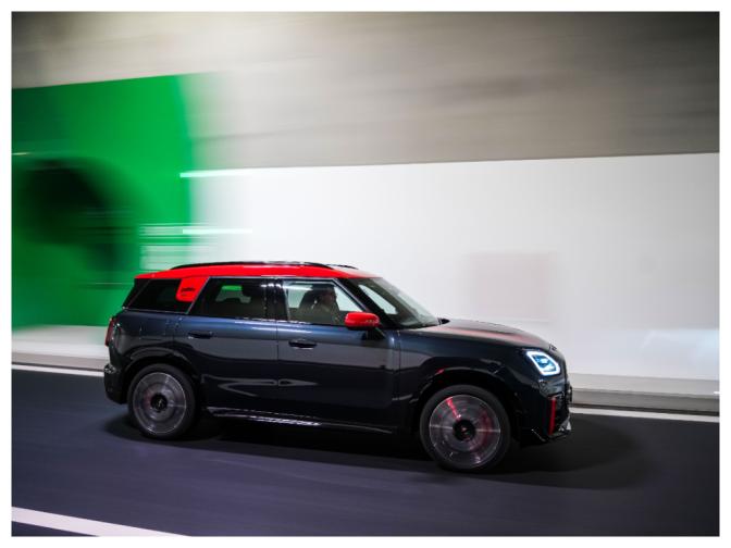 MINI Countryman John Cooper Works галерия