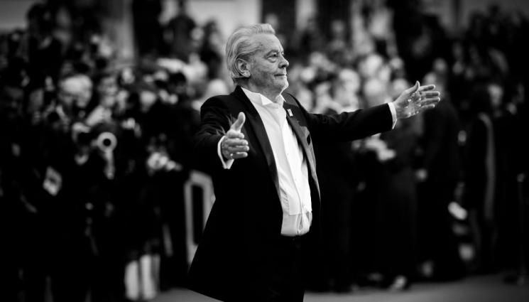 Ален Делон - В ПОСЛЕДНИЯ СИ ЧАС: Делон събра воюващите си деца!