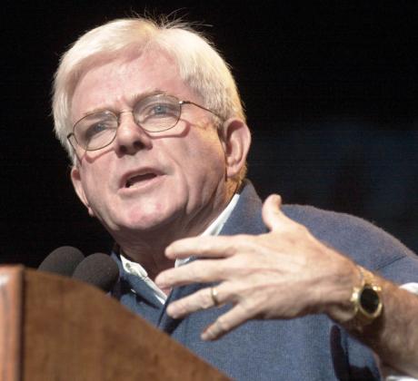 Фил Донахю пионерът на американската телевизия почина мирно в неделя