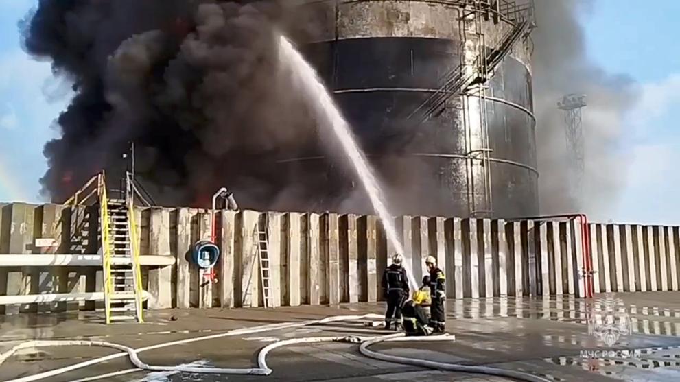 Руските власти продължават да се борят днес да поставят под