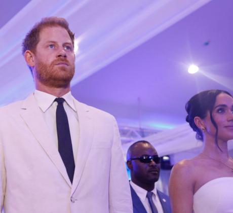 В момент който завладя сърцата на феновете им Меган Маркъл