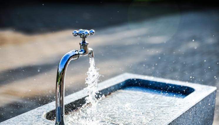 вода - Десетки хора се молят за вода у нас! (СНИМКИ)