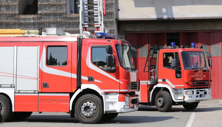 пожарна - Избухна пожар в квартал на София!
