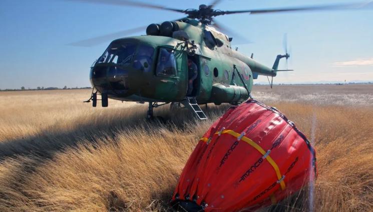 хеликоптер гасене пожар - НАЙ-ПОСЛЕ: Хеликоптер се включва в гасенето на пожара в Рила
