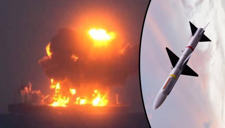 гръцки танкер - Ударен с ракета гръцки танкер продължава да гори