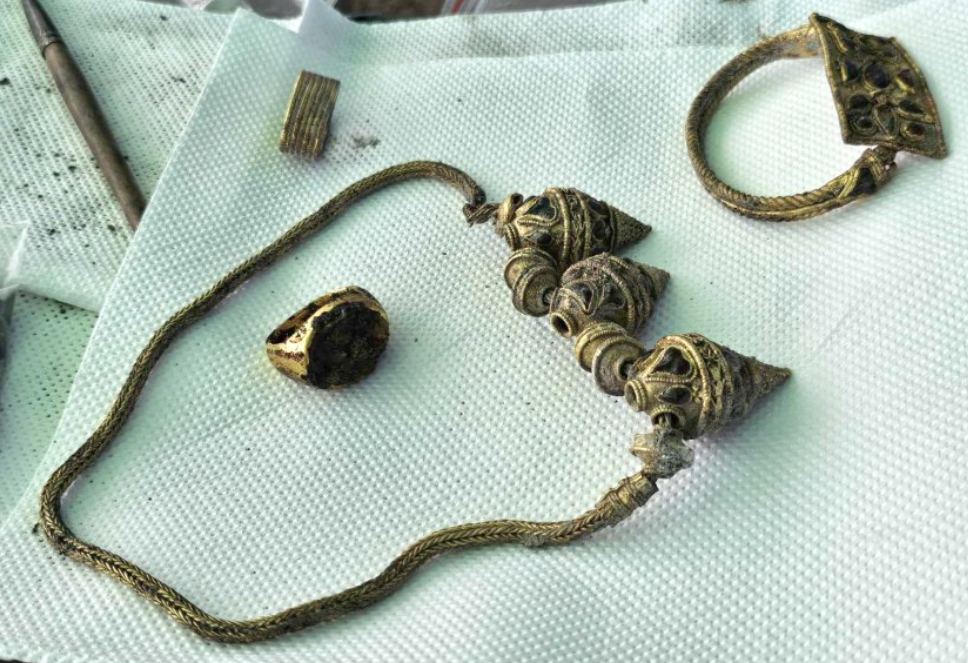 златно съкровище тракийски конник