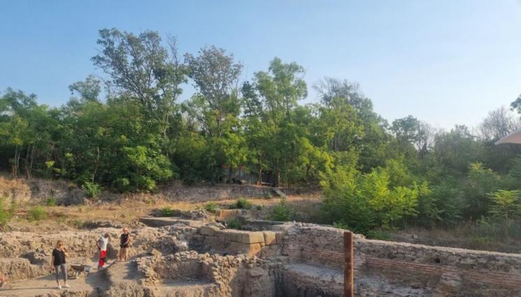 Акве калиде - Откриха надпис от времето на император Нерон край Бургас (СНИМКИ)