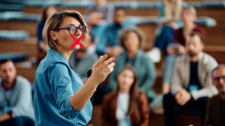 забрана на жените да говорят