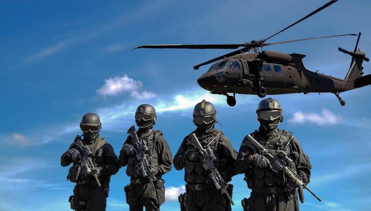 военни хеликоптер - Военни заловиха три моторници, пълни със 7 тона кокаин! (ВИДЕО)