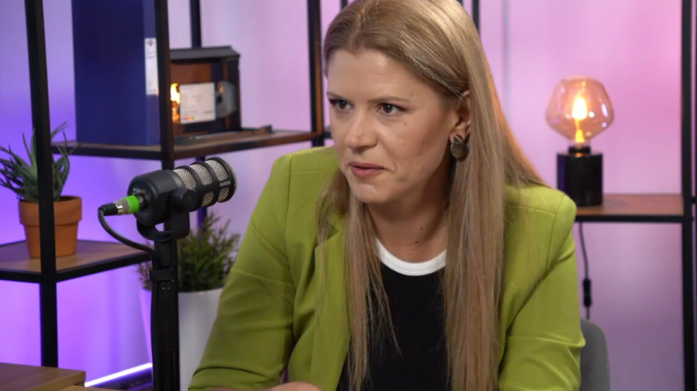 В подкаста репортерът Вероника Димитрова разказа за първите си стъпки