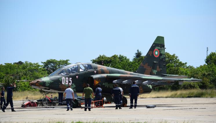 Щурмови Су 25УБК на учението Шабла 23 - Авиацията – българската любов, първото небесно шоу е през 1997 г.