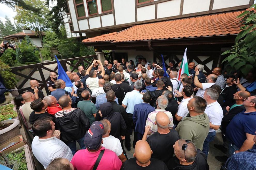  конфликти Бояна Доган 