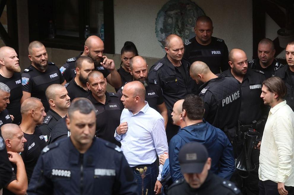  конфликти Бояна Доган 